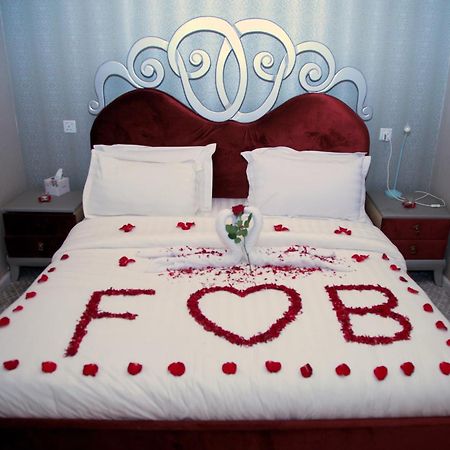 Sharz Hotel Buraidah Ngoại thất bức ảnh