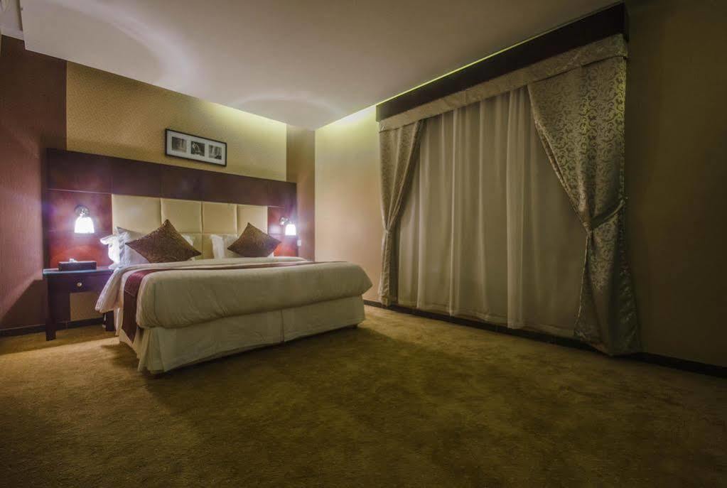 Sharz Hotel Buraidah Ngoại thất bức ảnh